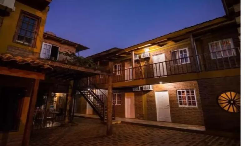 Posada Los Tajibos 伊瓜苏港 外观 照片