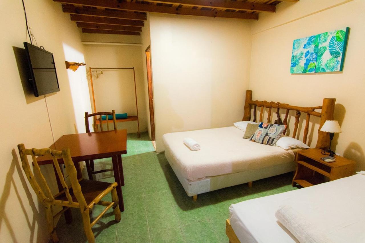 Posada Los Tajibos 伊瓜苏港 外观 照片