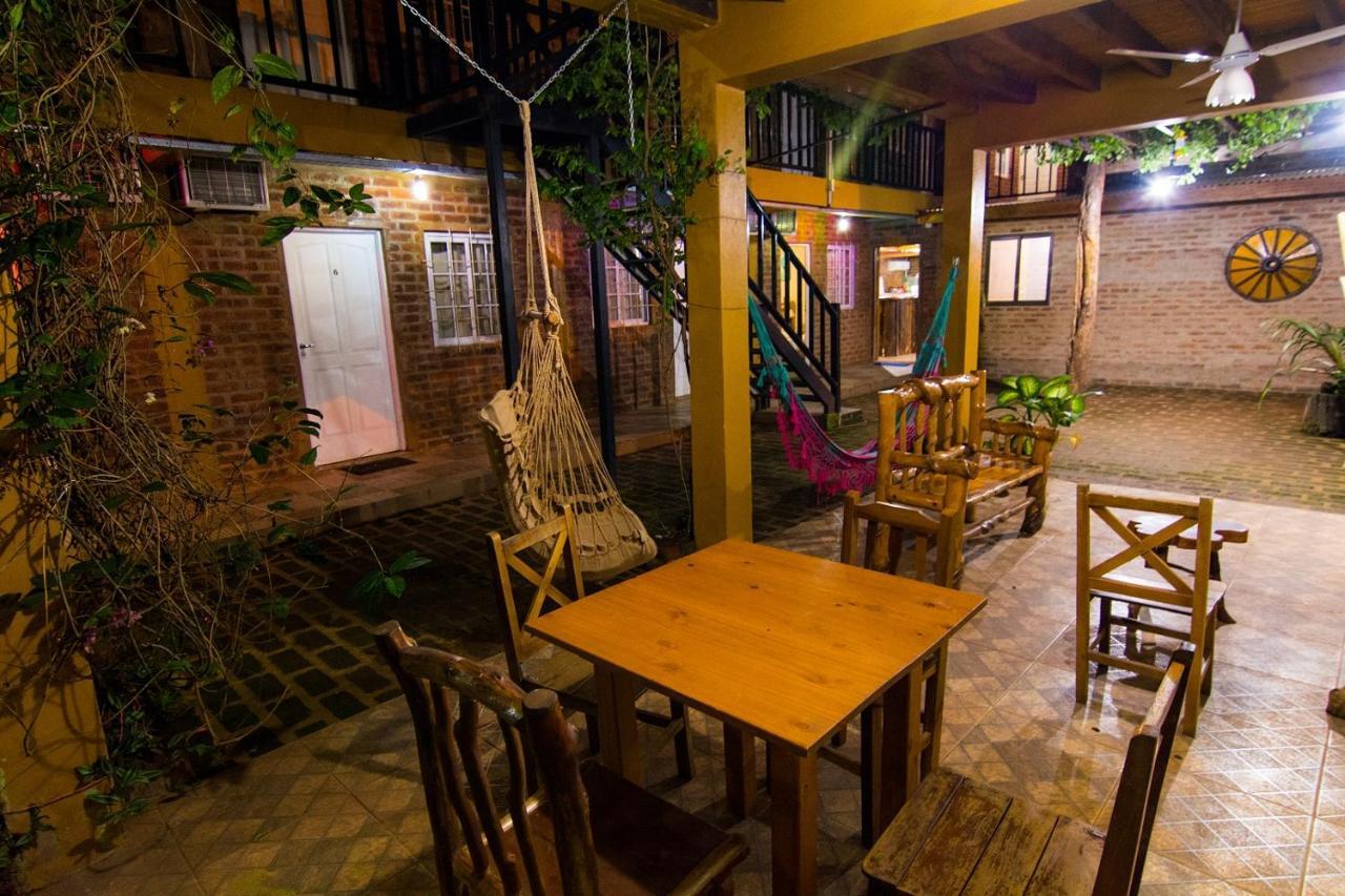 Posada Los Tajibos 伊瓜苏港 外观 照片