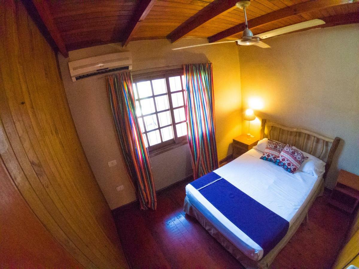 Posada Los Tajibos 伊瓜苏港 外观 照片